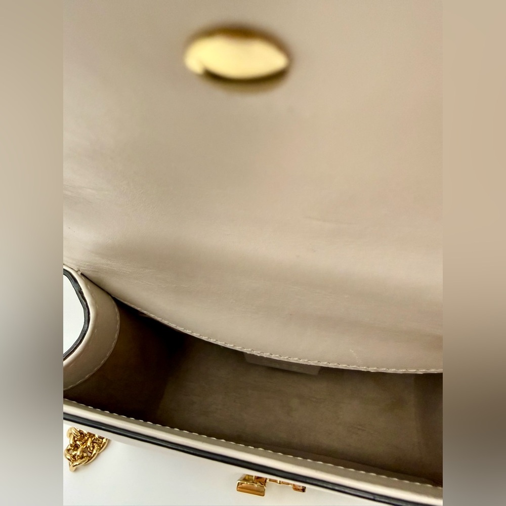 A condition! Gucci 2016-2025 Mini calfskin leather Sylvie satchel - Picture 10 of 11